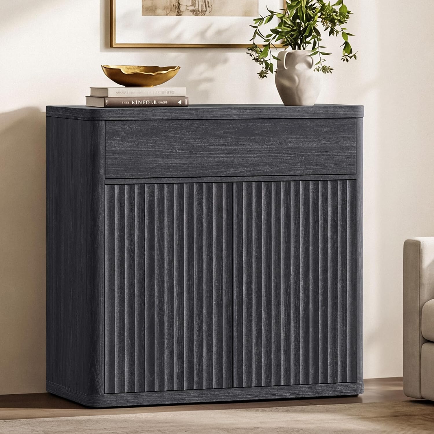 Credenza Office Storage - Nowoczesny kredens z żebrowanym frontem o