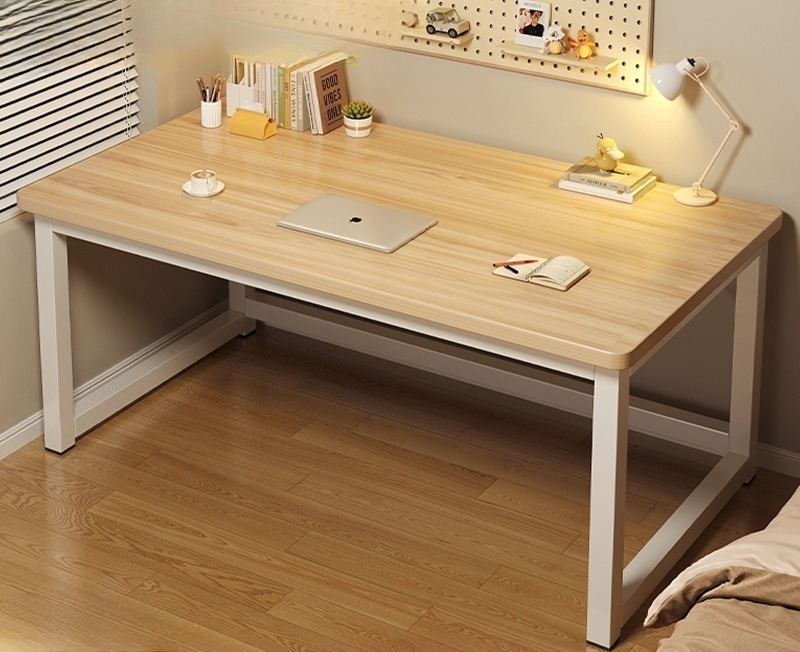 Office Furniture Ideas - Proste biurko komputerowe z blatem z